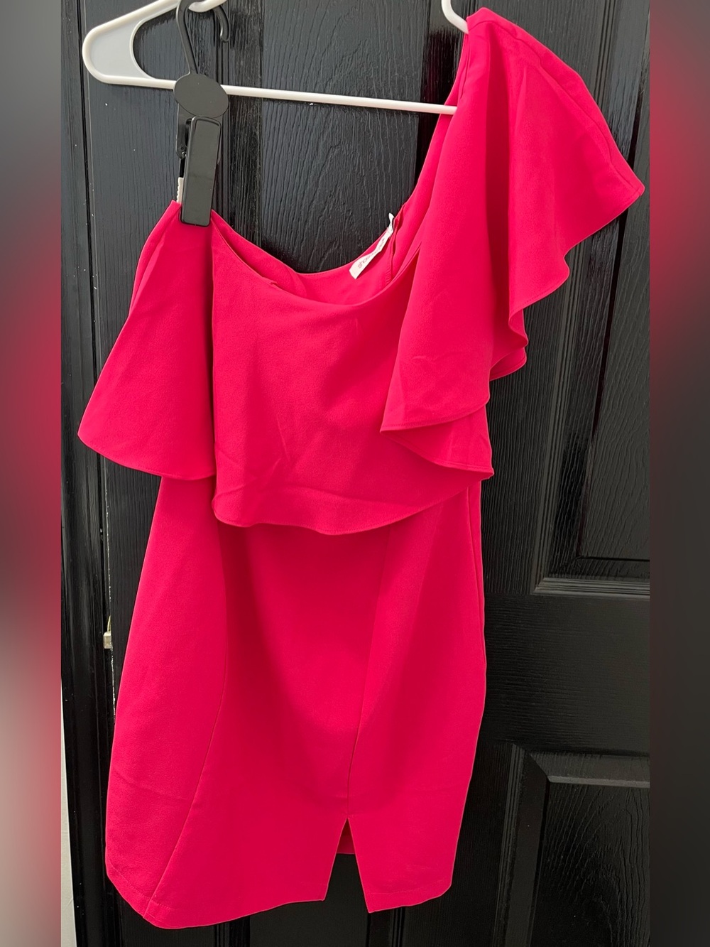 Shoedazzle women’s ruffle one shoulder dress with slit